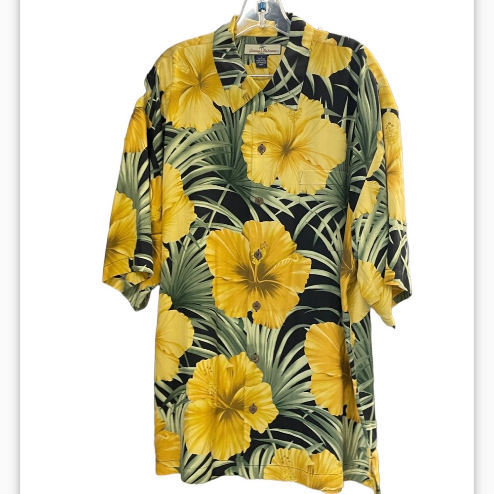 Tommy Bahama Silk Shirt Hawaiian Summer Vacation Style Collared Short Sleeve  L